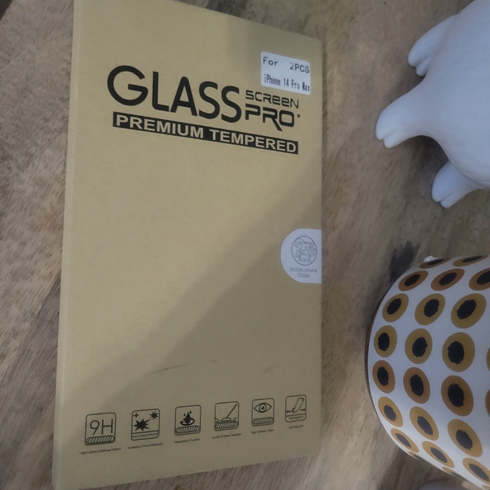iphone 14 pro max screen protector